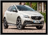 2016, Volvo V40 Cross Country